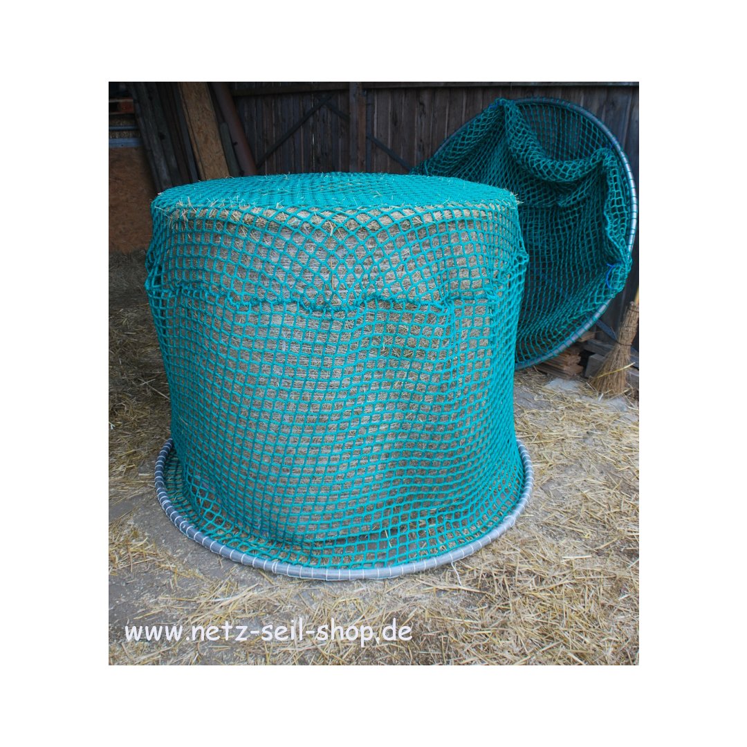 Hay net for round bales, 170 cm diameter, height 120cm, Ø 5 mm twine, # 45 mm mesh size with PE ring incl. sand for ring filling