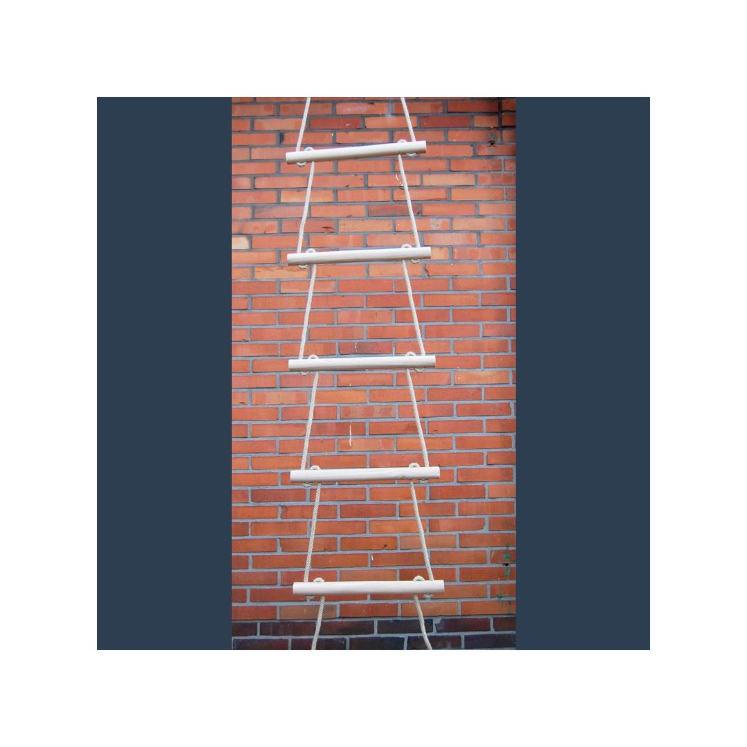 Solid rope ladder with solid ash wood rungs