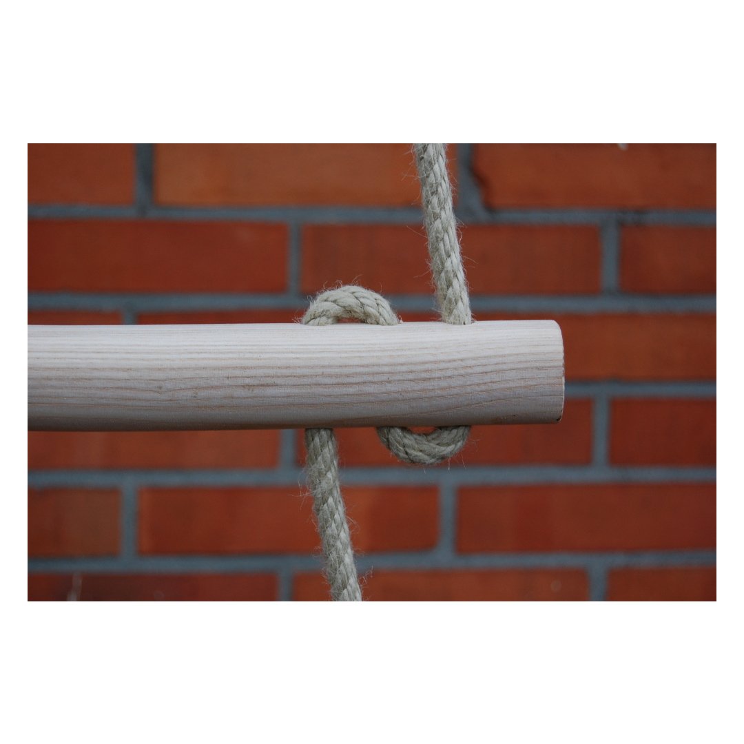 Solid rope ladder with solid ash wood rungs
