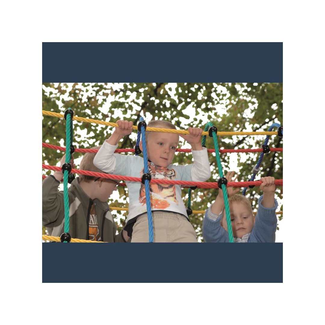 Net tunnel, running surface: 0.90 m, height: 1,20 m